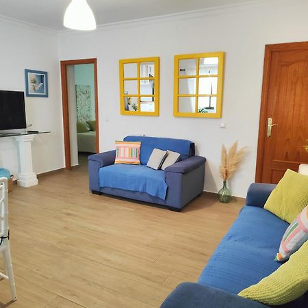 Céntrico apartamento con terraza, parking y WIFI Ronda Esterno foto