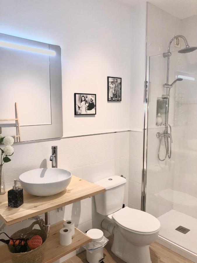 Céntrico apartamento con terraza, parking y WIFI Ronda Esterno foto