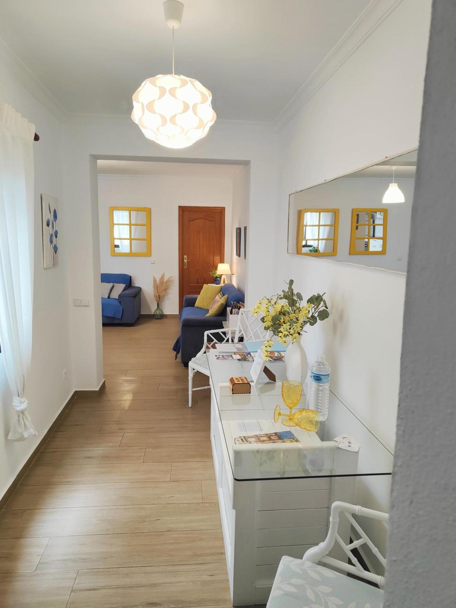 Céntrico apartamento con terraza, parking y WIFI Ronda Esterno foto